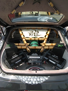 JH Amplifiers Installed in Nissan 350Z